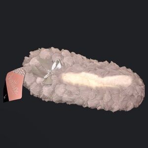 Fuzzy Women’s slippers